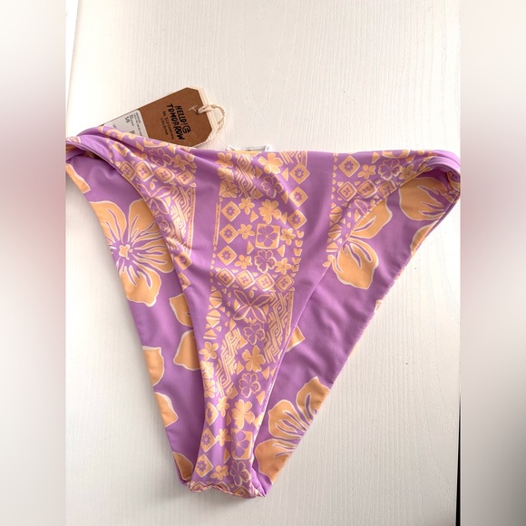 NWT Billabong Catch the Sun Reversible Bikini Bottom Various Sizes. - Picture 5 of 15